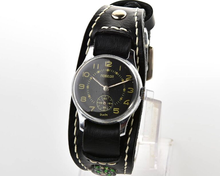 Excellent vintage soviet mechanical POBEDA from 1957 + exquisite Sturmanskie compass strap!