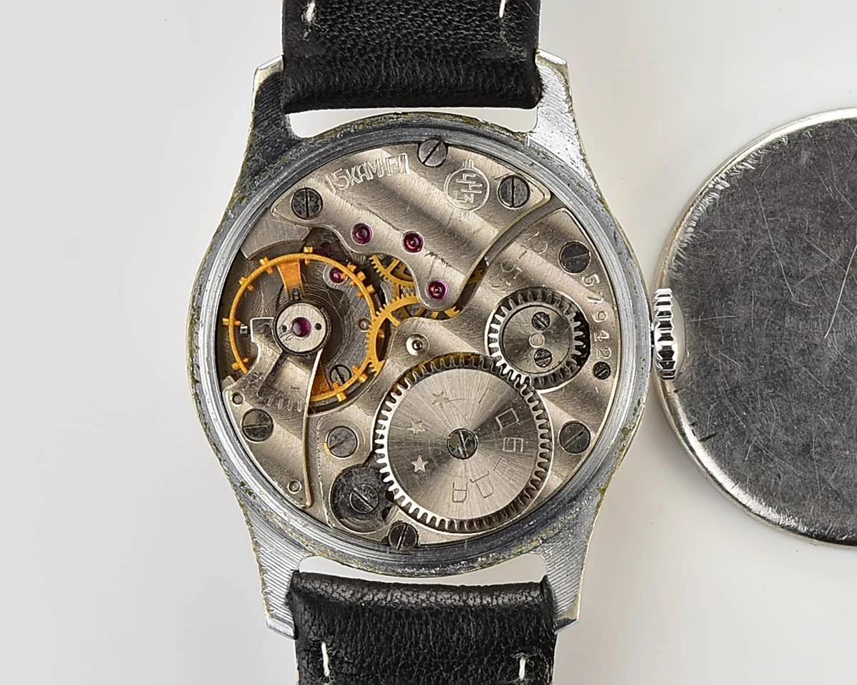 Excellent vintage Soviet mechanical Pobeda watch, ChChZ from 2nd quarter 1953!