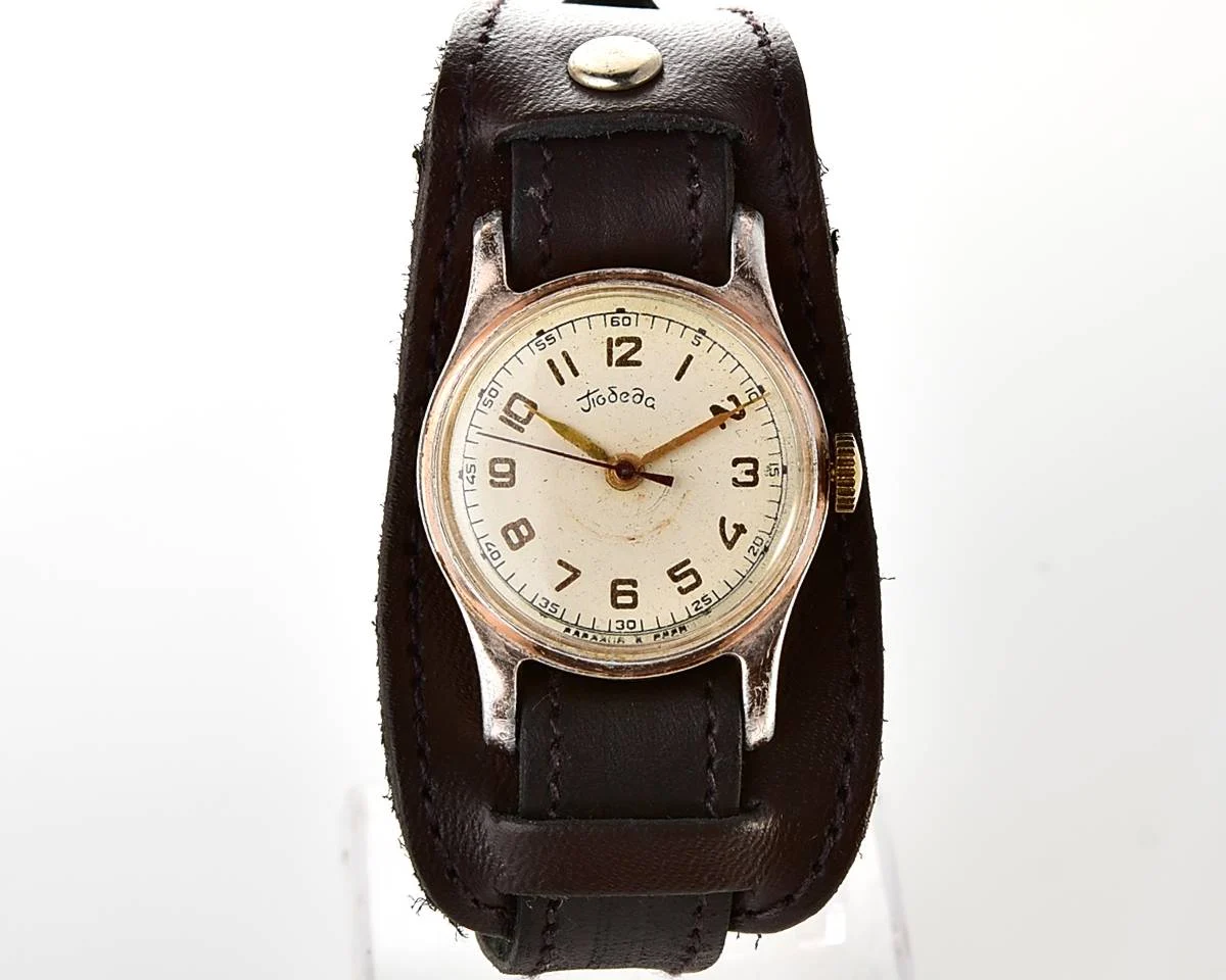 Pobeda Soviet mechanical watch with central seconds hand