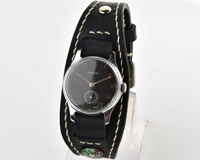 Excellent soviet POBEDA 1MChZ from 1955 + exquisite Sturmanskie compass strap!
