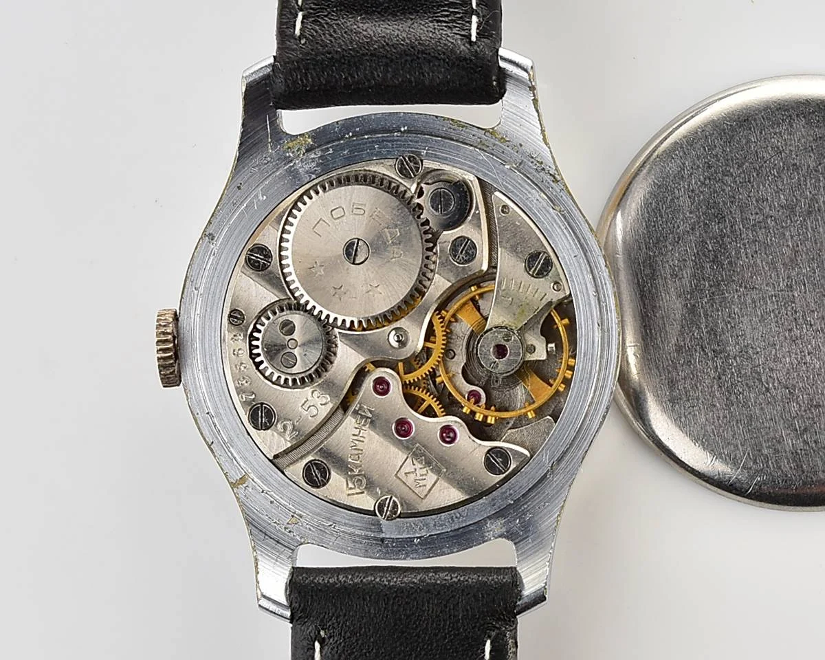 Excellent vintage Soviet mechanical Pobeda wrist watch, 1MChZ, the 2nd quarter of 1953