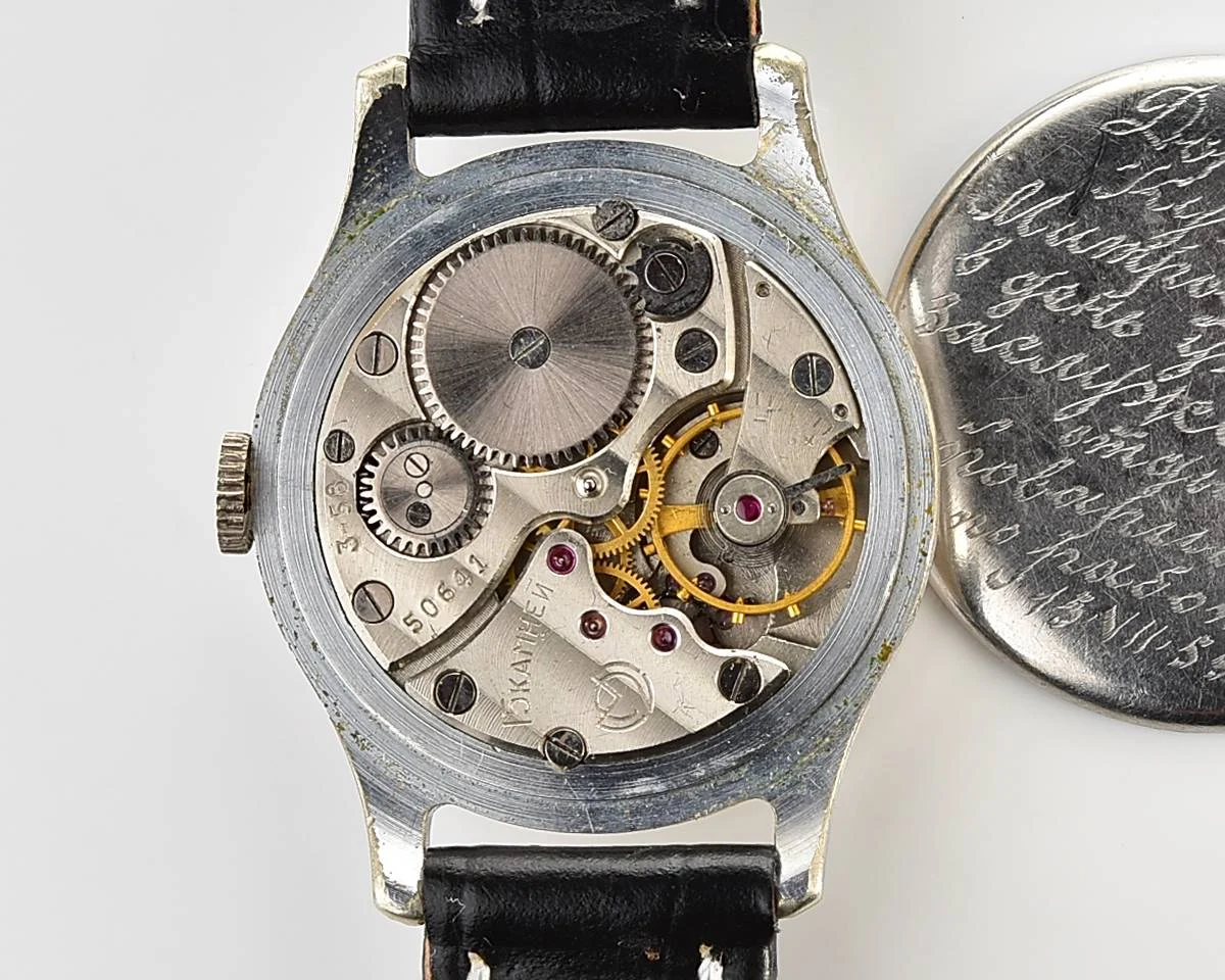 Vintage Soviet mechanical Pobeda watch, 2MChZ, 3rd quarter of 1958