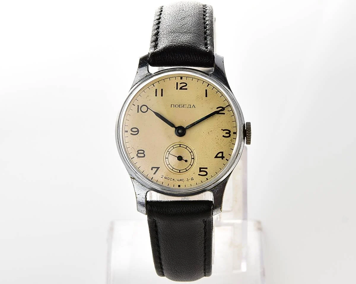 Vintage Soviet mechanical Pobeda watch, 2MChZ from the 3rd quarter 1955