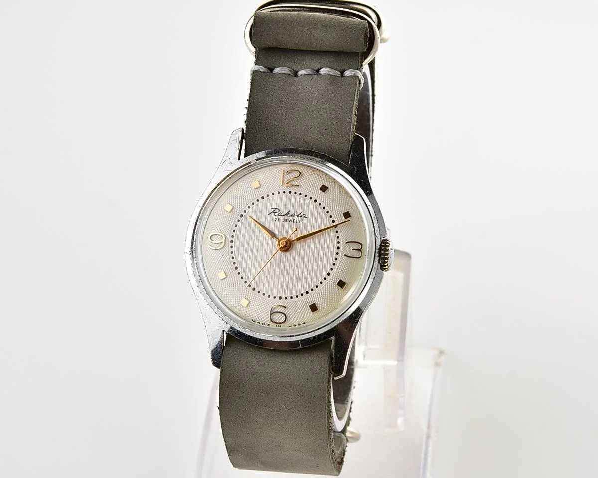 Excellent Raketa Baltica vintage watch with NATO leather strap!