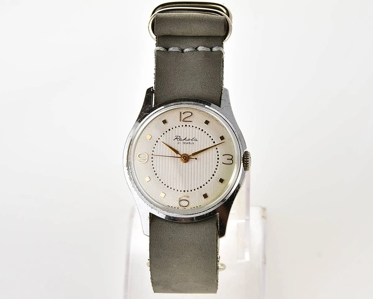 Excellent Raketa Baltica vintage watch with NATO leather strap!