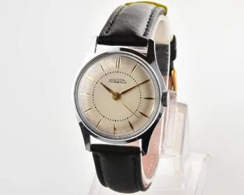 Vintage Soviet Raketa Baltica mechanical watch