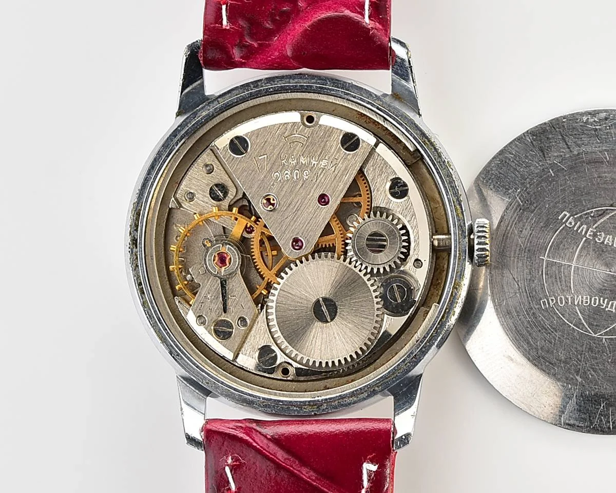 Excellent Soviet Raketa vintage mechanical watch