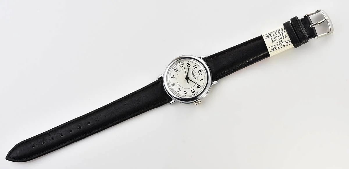Soviet Raketa vintage mechanical watch with calendar on 6 o'clock