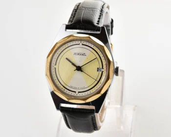 Large Soviet Raketa vintage mechanical watch with stylish minimalistic dial