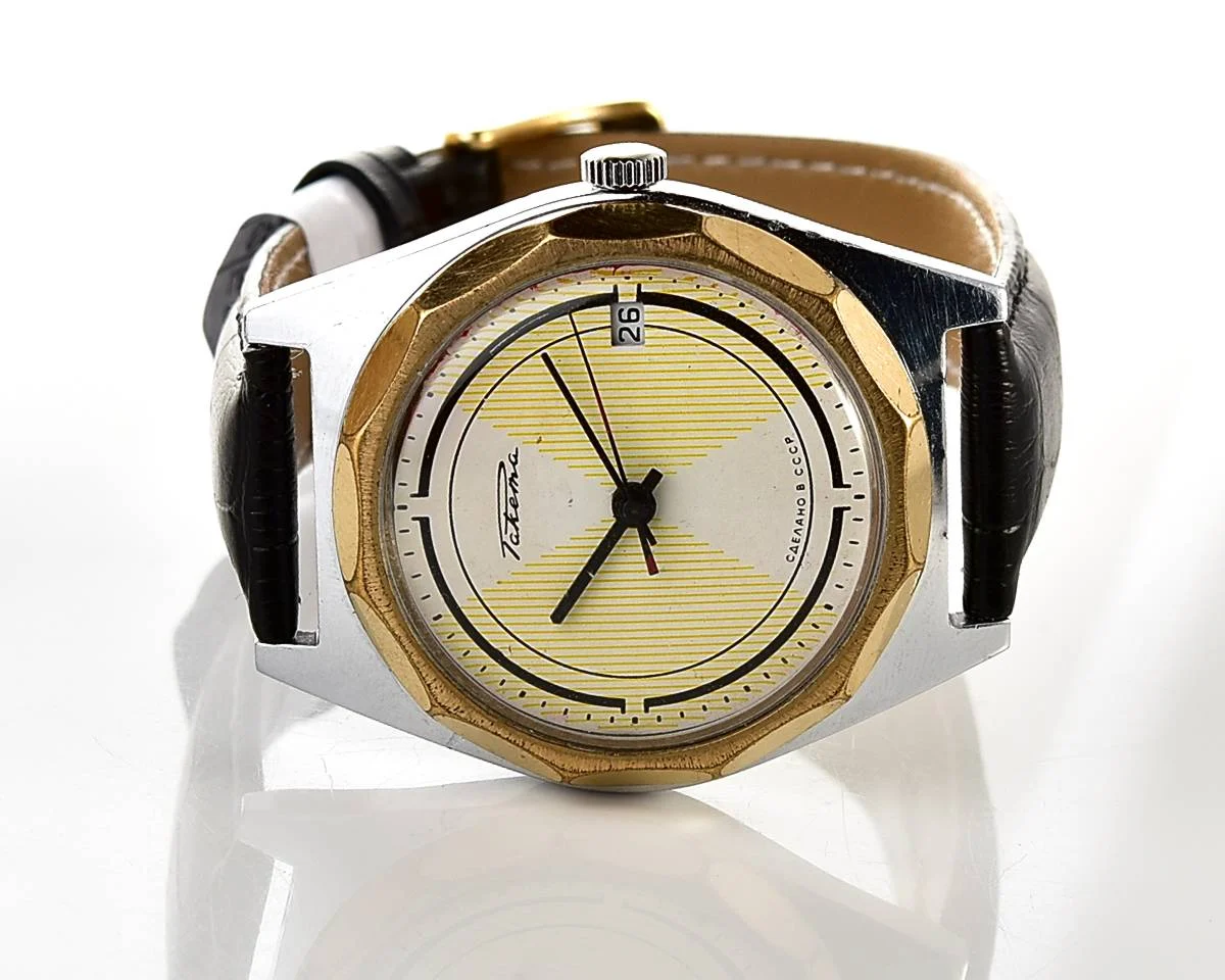 Large Soviet Raketa vintage mechanical watch with stylish minimalistic dial