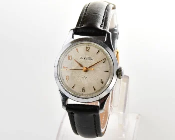 Excellent Soviet Raketa vintage mechanical watch