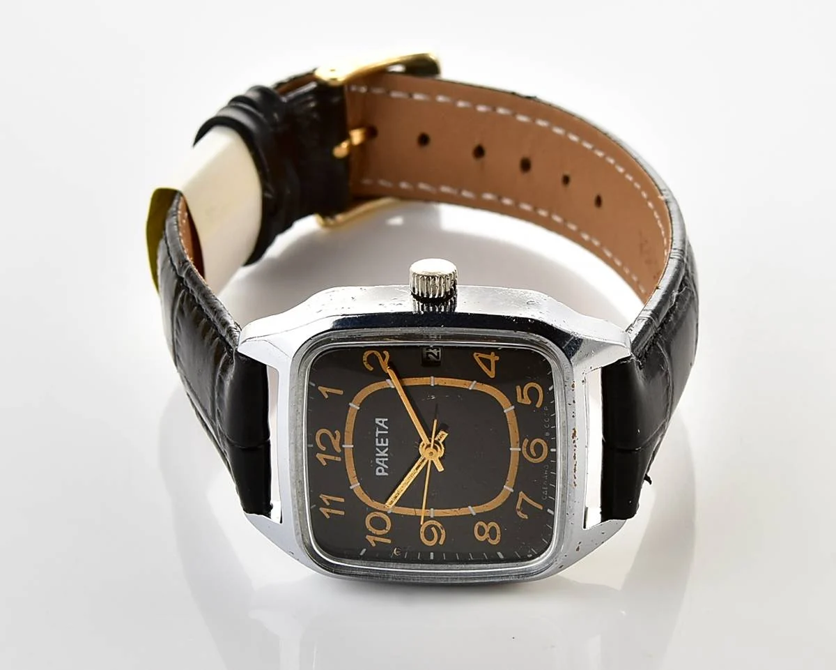 Vintage Soviet Raketa mechanical watch