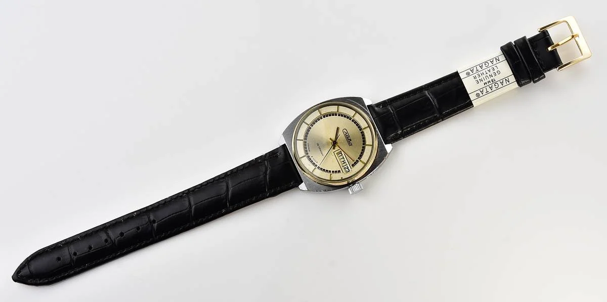 Large vintage Slava Soviet mechanical watch