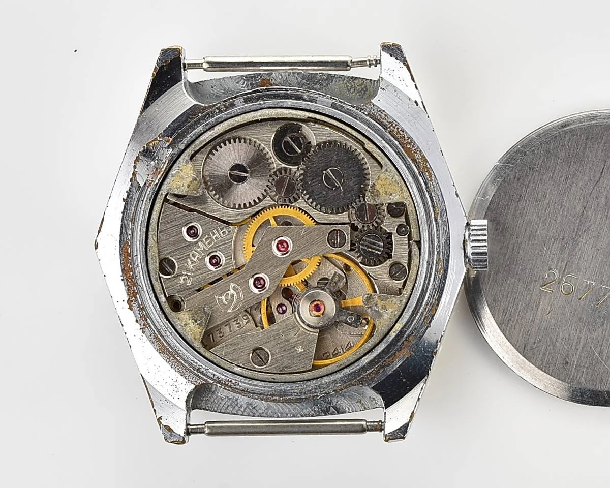 Excellent hexagonal Slava Soviet mechanical vintage watch