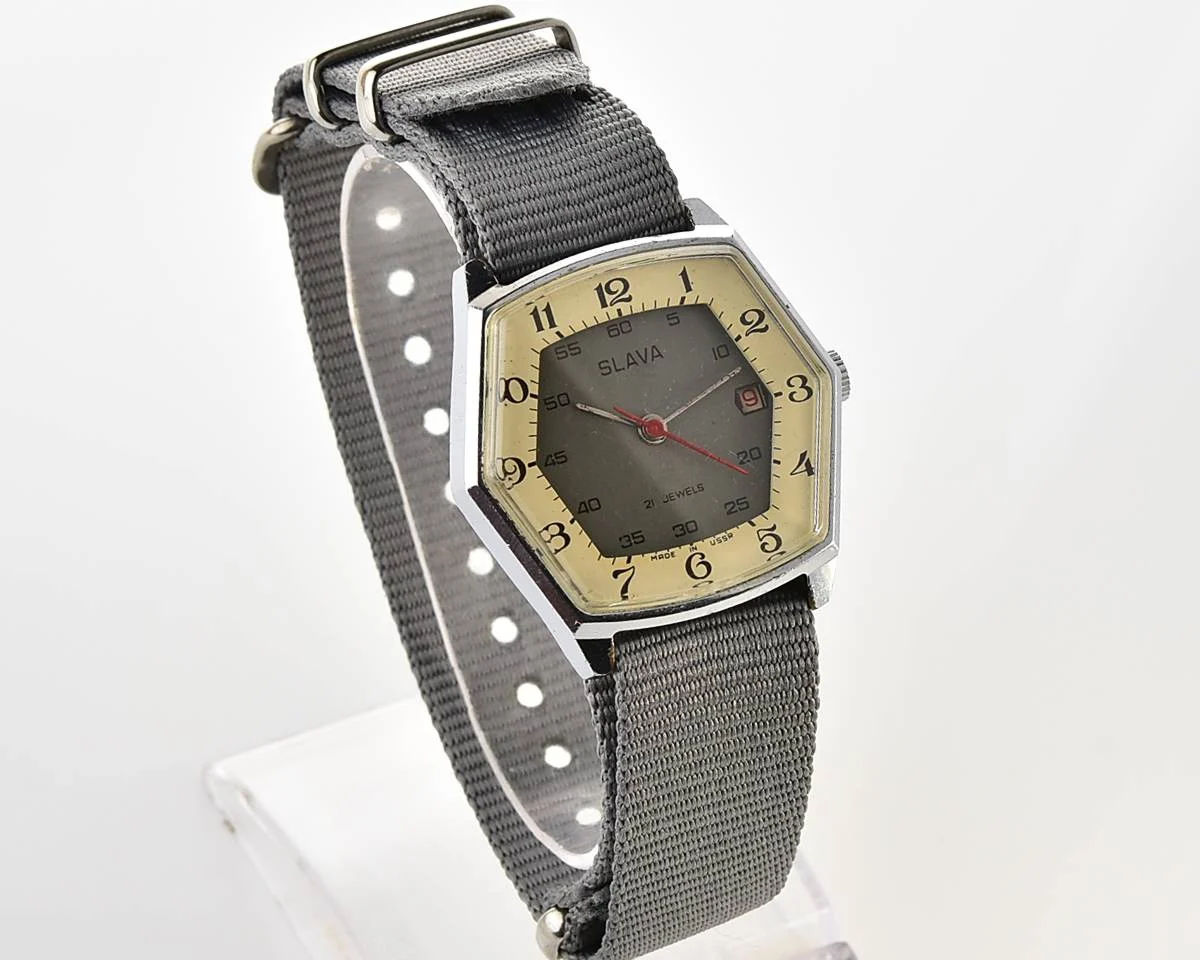Excellent hexagonal Slava Soviet mechanical vintage watch