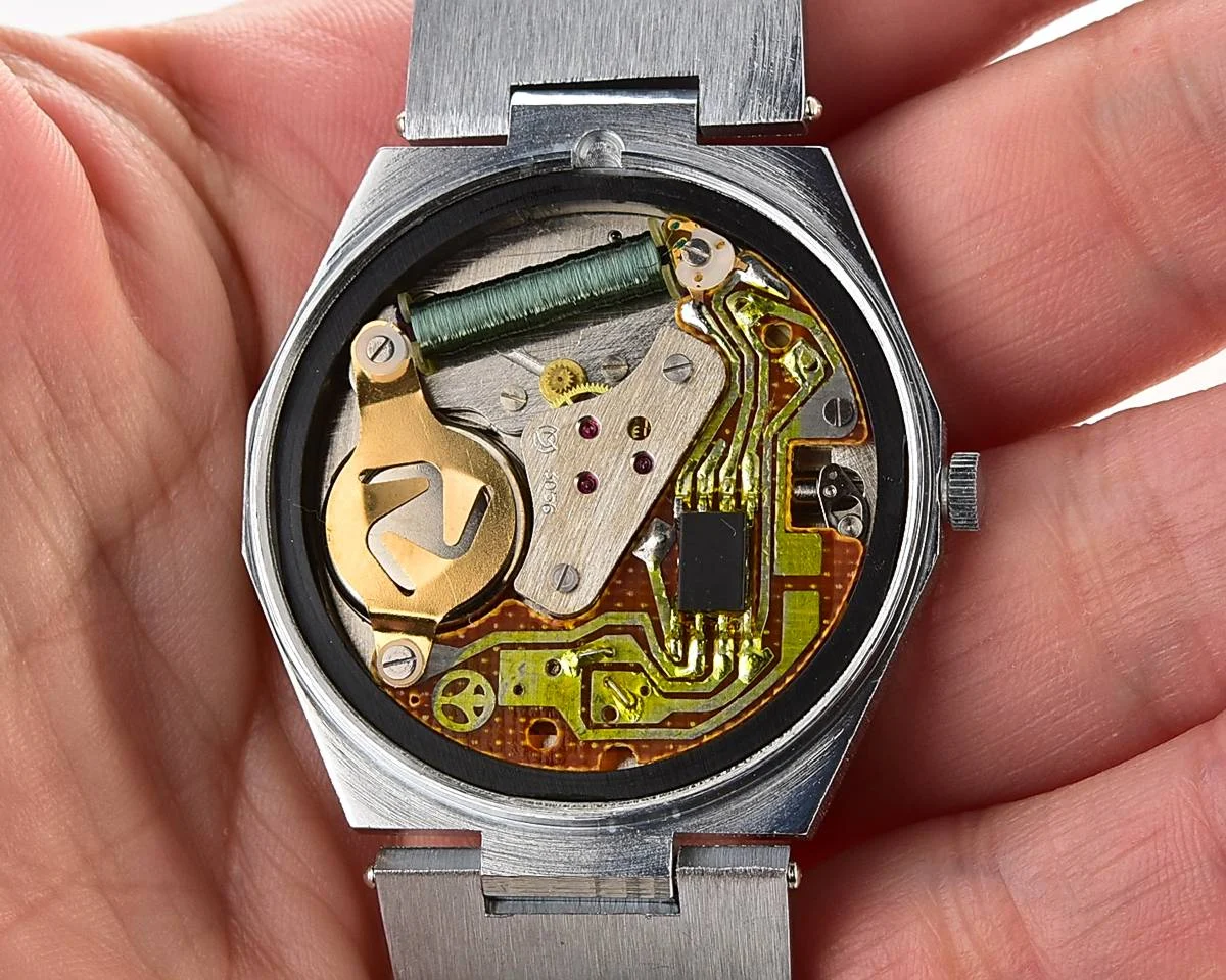TIME CAPSULE: Soviet Slava with quartz movement – New Old Stock (NOS)!