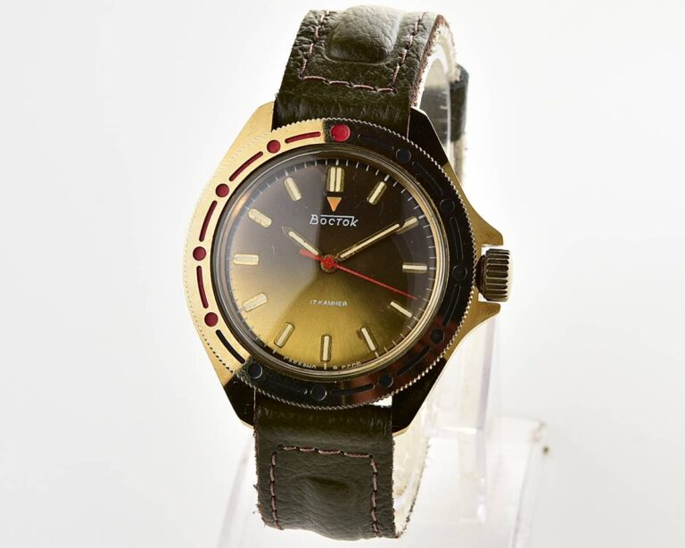 Excellent Vostok soviet mechanical wristwatch