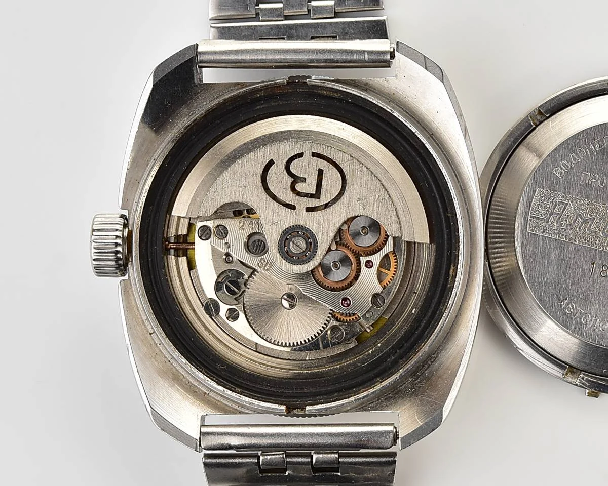 Massive Soviet Vostok Amphibia - ministry case with automatic self winding movement