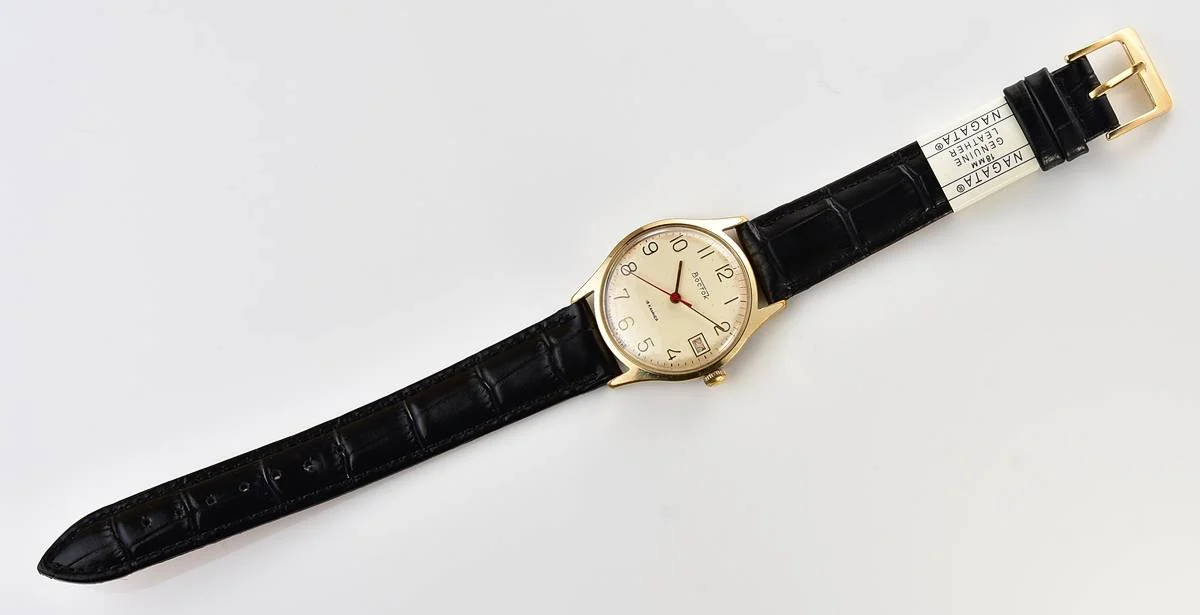 Wostok (Vostok) mechanical gold-plated wrist watch with biege dial