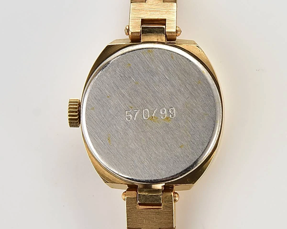 TIME CAPSULE: Zaria vintage wrist watch for ladies – New Old Stock (NOS)!
