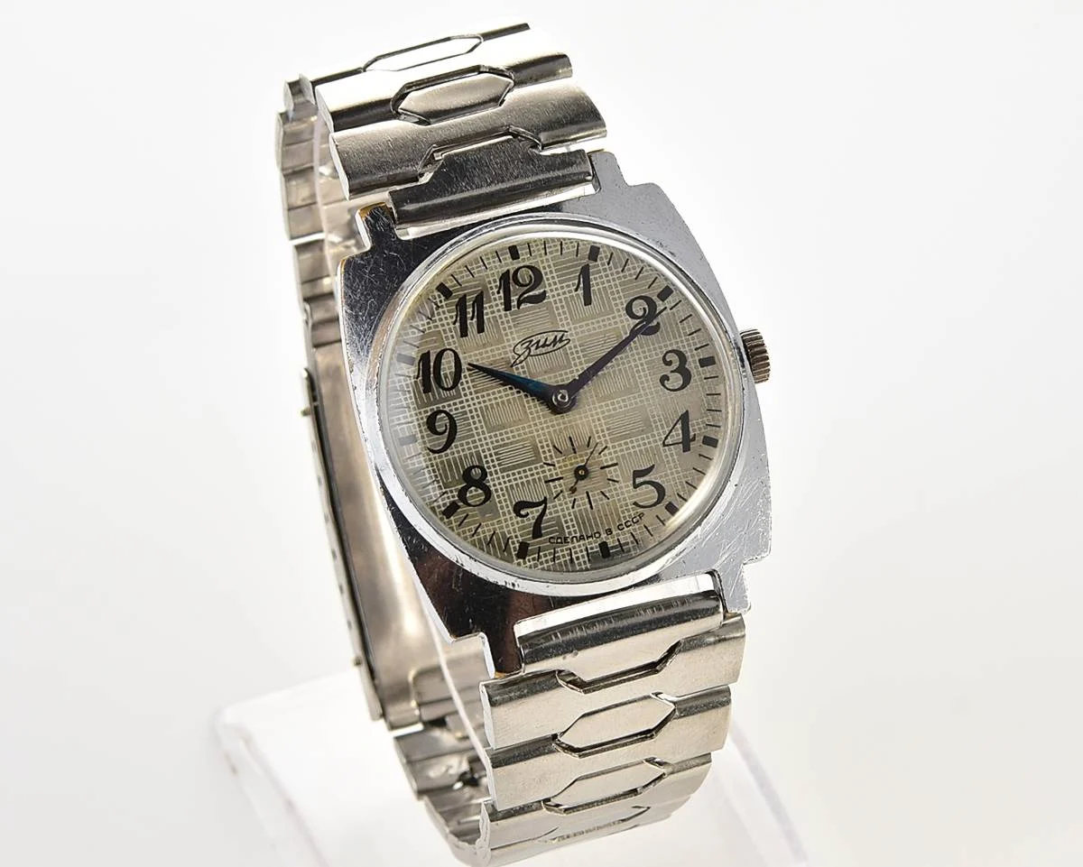 ZiM vintage Soviet mechanical wrist watch