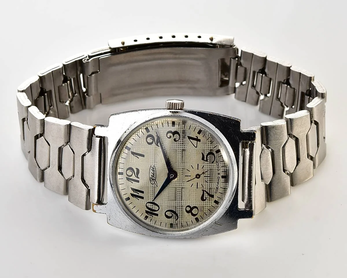 ZiM vintage Soviet mechanical wrist watch