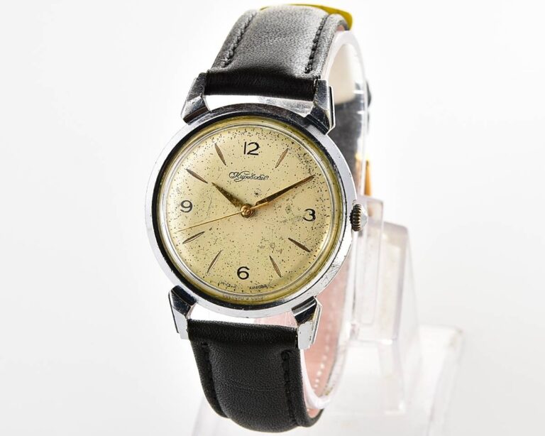 RARE! Beautiful vintage soviet Kirovskie wrist watch from the 1950s