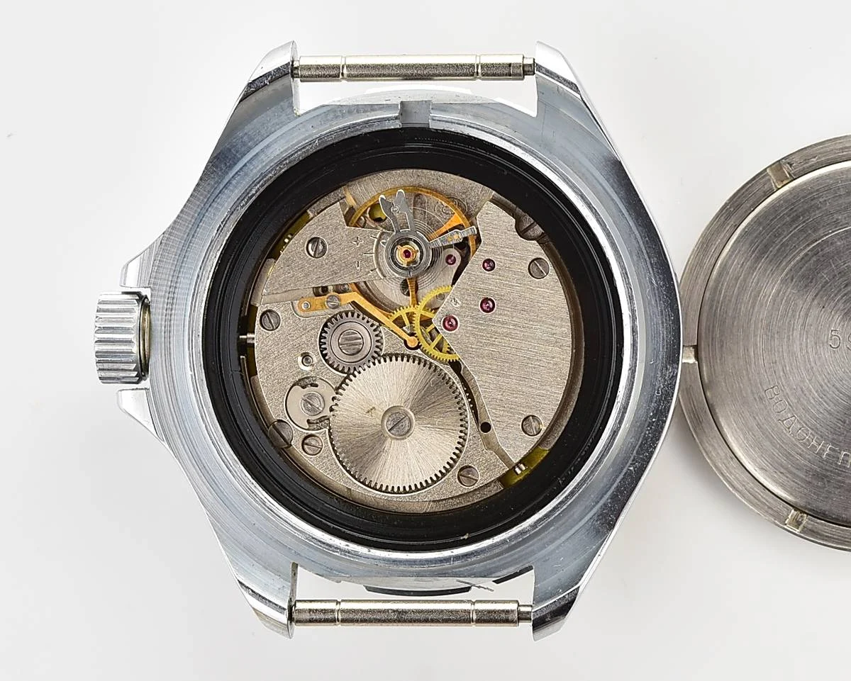 TIME CAPSULE: Vostok Komandirskie Tank mechanical watch – New Old Stock (NOS)!