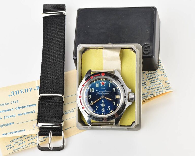 TIME CAPSULE: Vostok Komandirskie Submarine – mechanical watch – new old stock(NOS)!