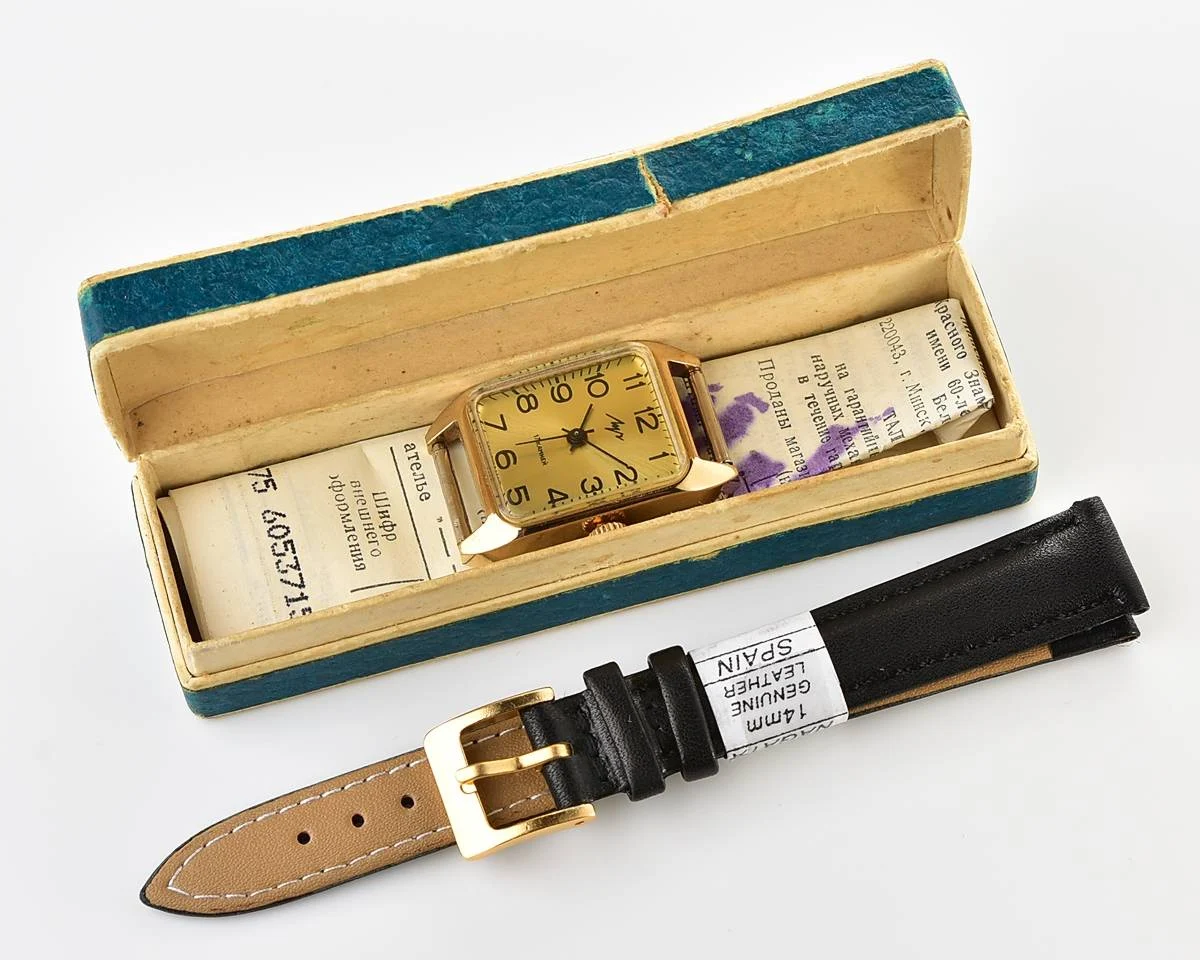 TIME CAPSULE: Luch Soviet vintage wrist watch – New Old Stock (NOS)!