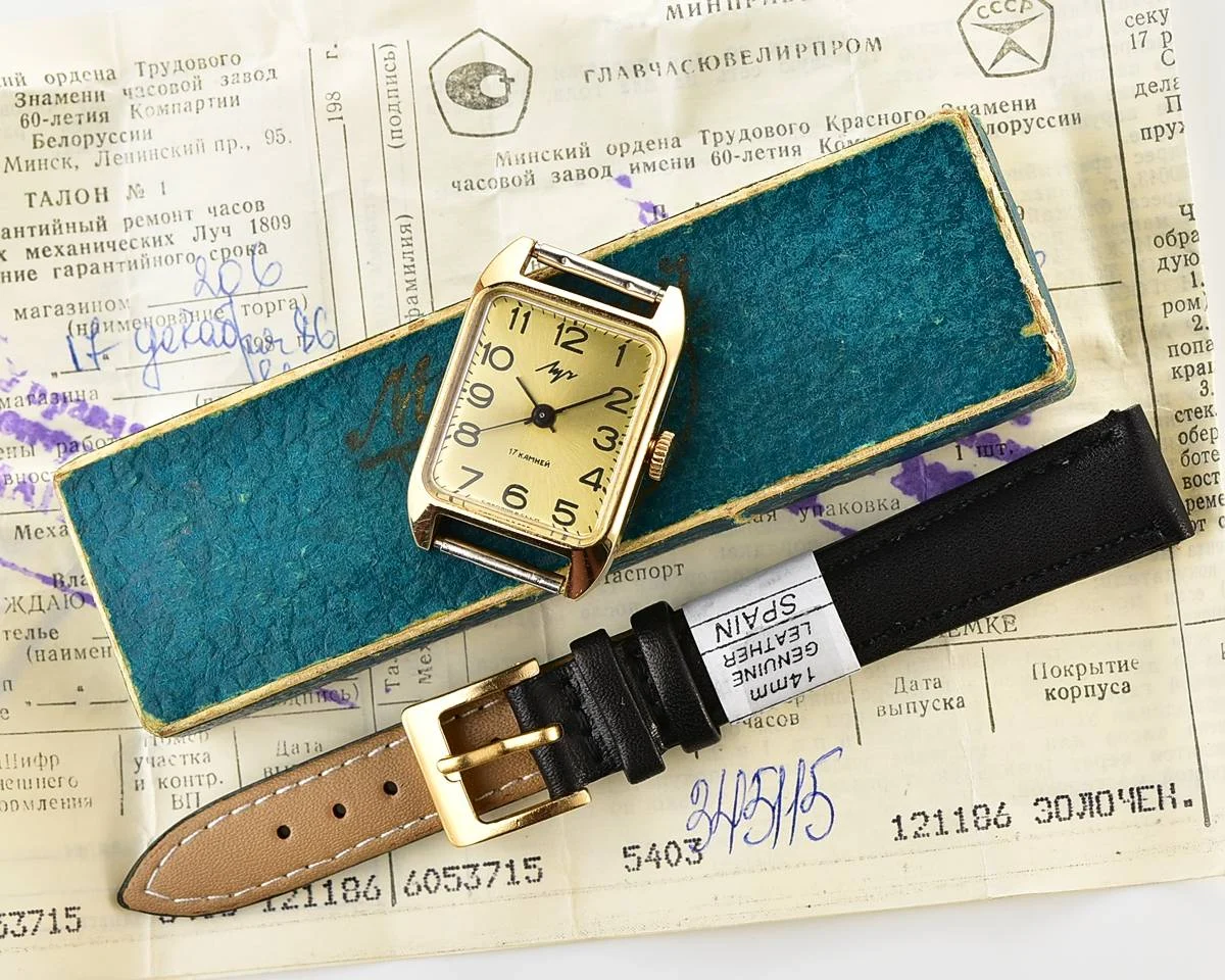 TIME CAPSULE: Luch Soviet vintage wrist watch – New Old Stock (NOS)!
