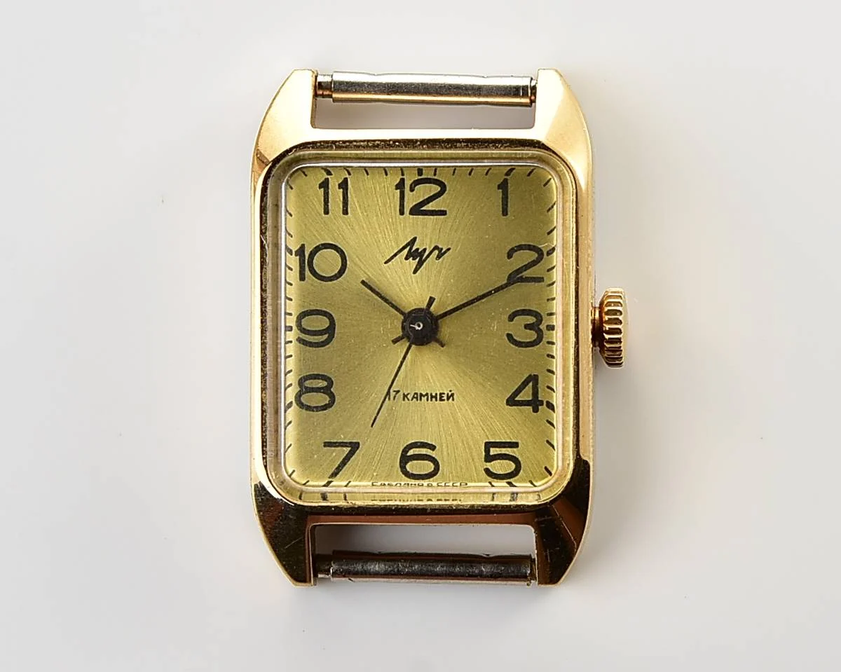 TIME CAPSULE: Luch Soviet vintage wrist watch – New Old Stock (NOS)!