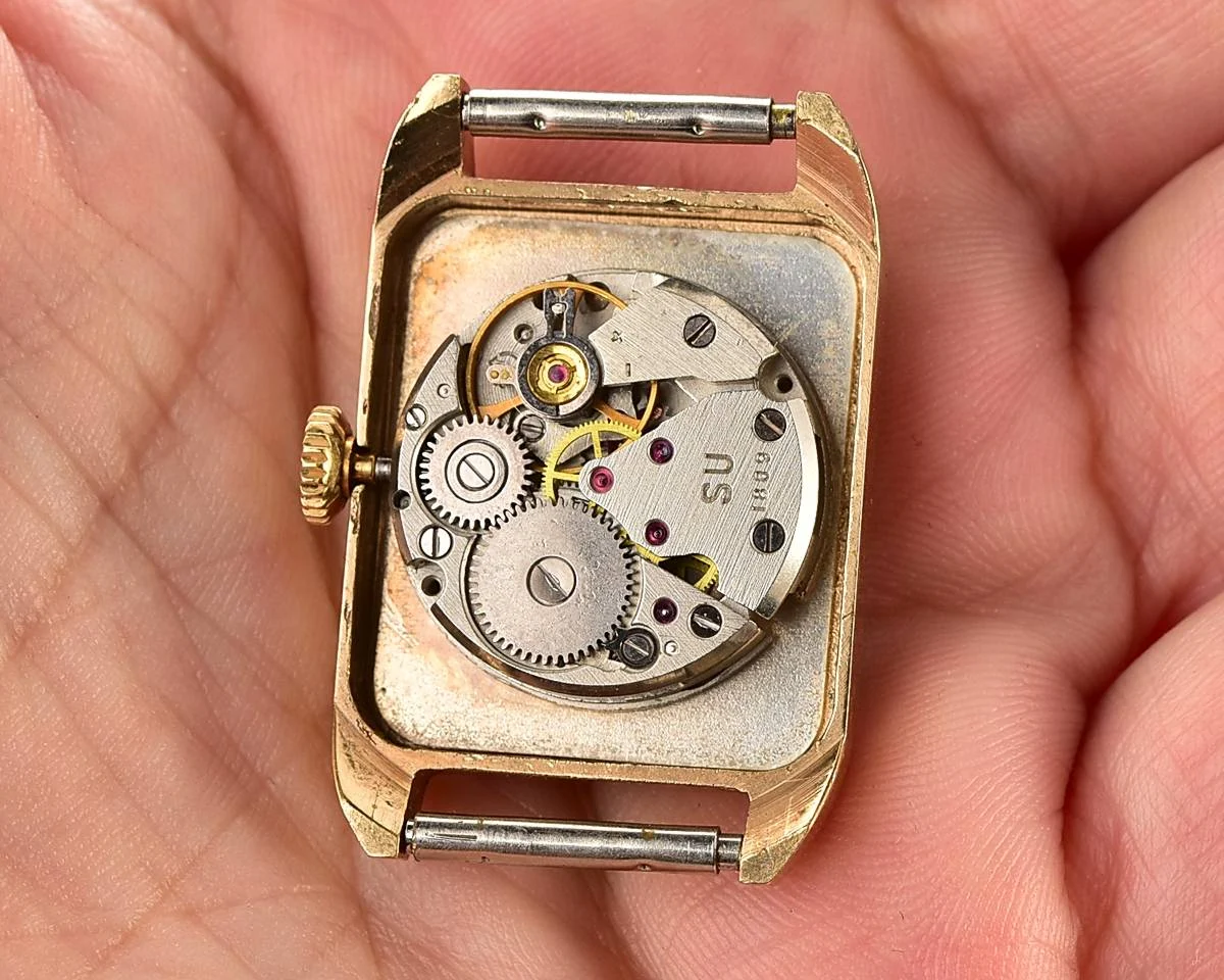 TIME CAPSULE: Luch Soviet vintage wrist watch – New Old Stock (NOS)!