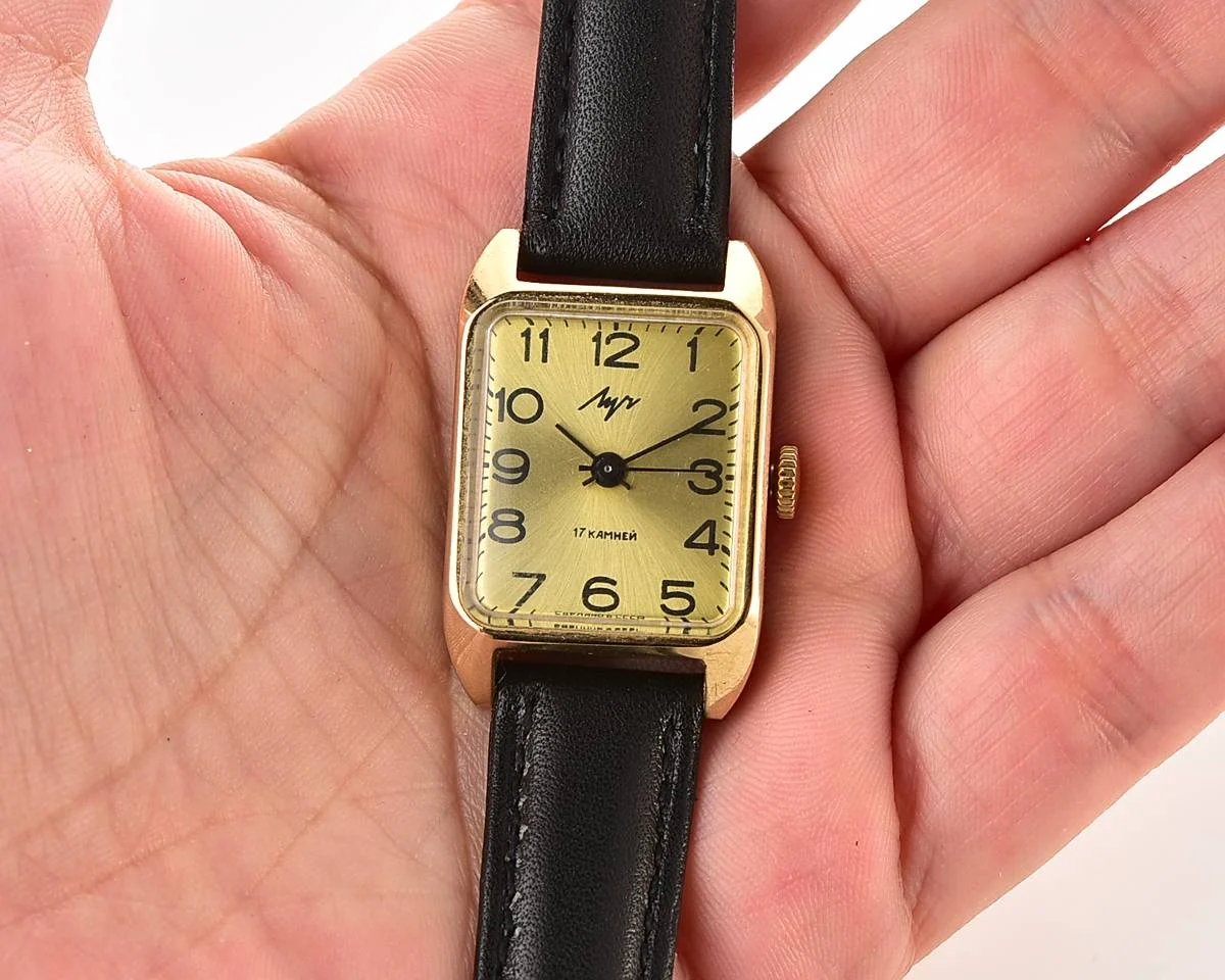 TIME CAPSULE: Luch Soviet vintage wrist watch – New Old Stock (NOS)!