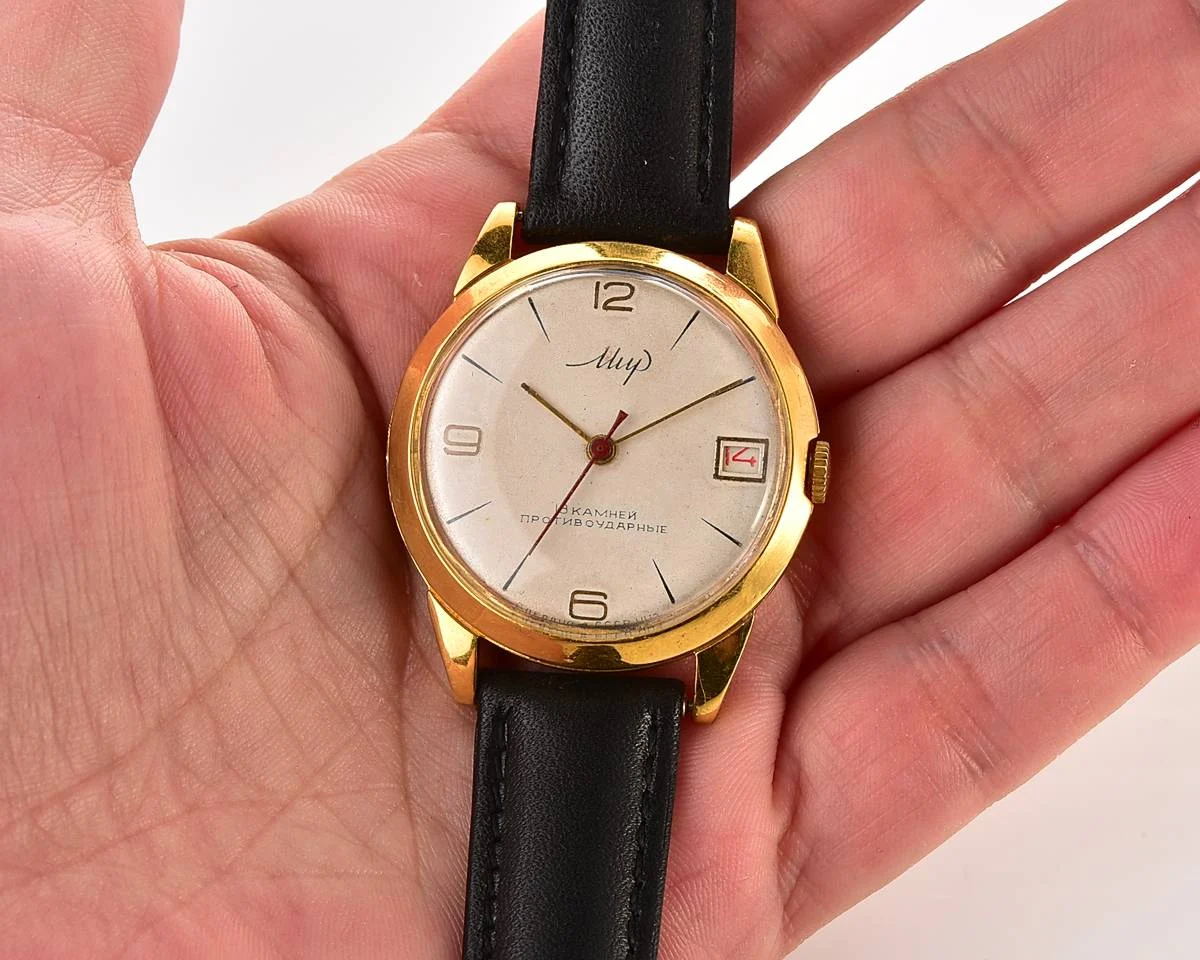 Excellent vintage Soviet gold-plated mechanical Mir - complete with box & paper!