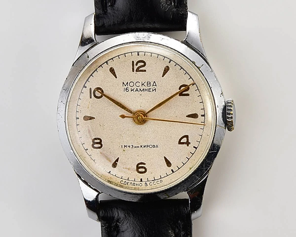 Excellent Moskva Soviet vintage mechanical watch