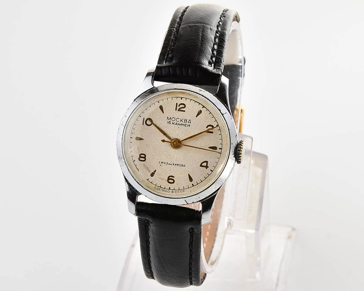 Excellent Moskva Soviet vintage mechanical watch