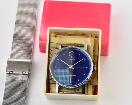 TIME CAPSULE: Soviet mechanical POBEDA watch – new old stock(NOS) + Milanese bracelet & upgraded mineral crystal!