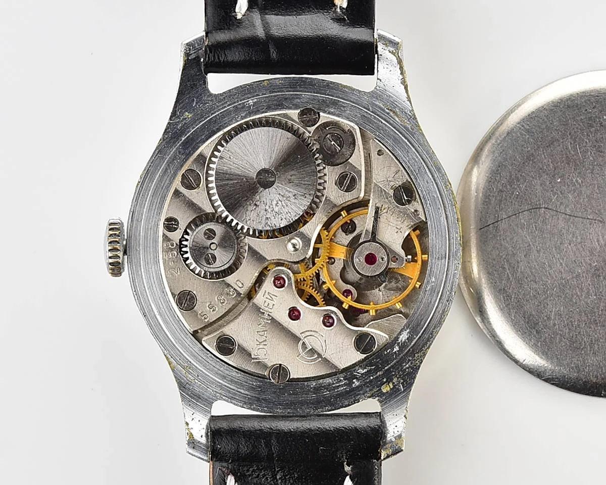 Vintage Soviet mechanical Pobeda watch, 2MChZ from 2nd quarter 1958!