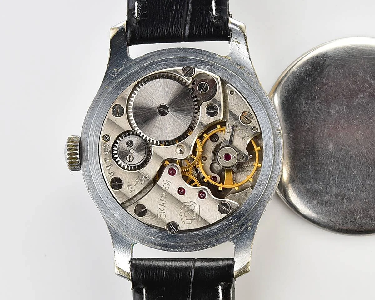 Vintage Soviet mechanical Pobeda watch, 2MChZ from 2nd quarter 1956!
