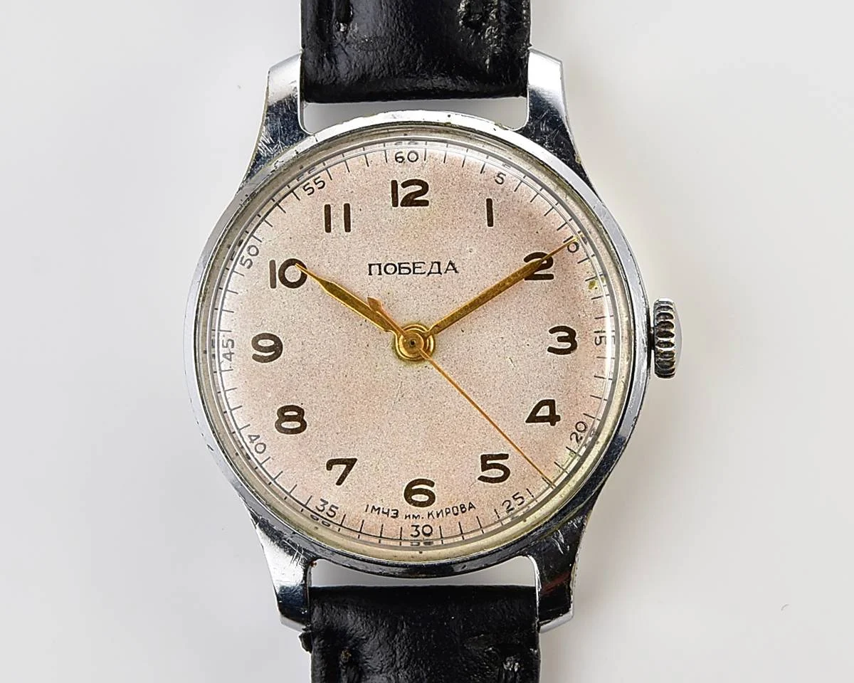 Vintage Soviet Pobeda watch with central second hand, 1MChZ, from the 1st quarter of 1957