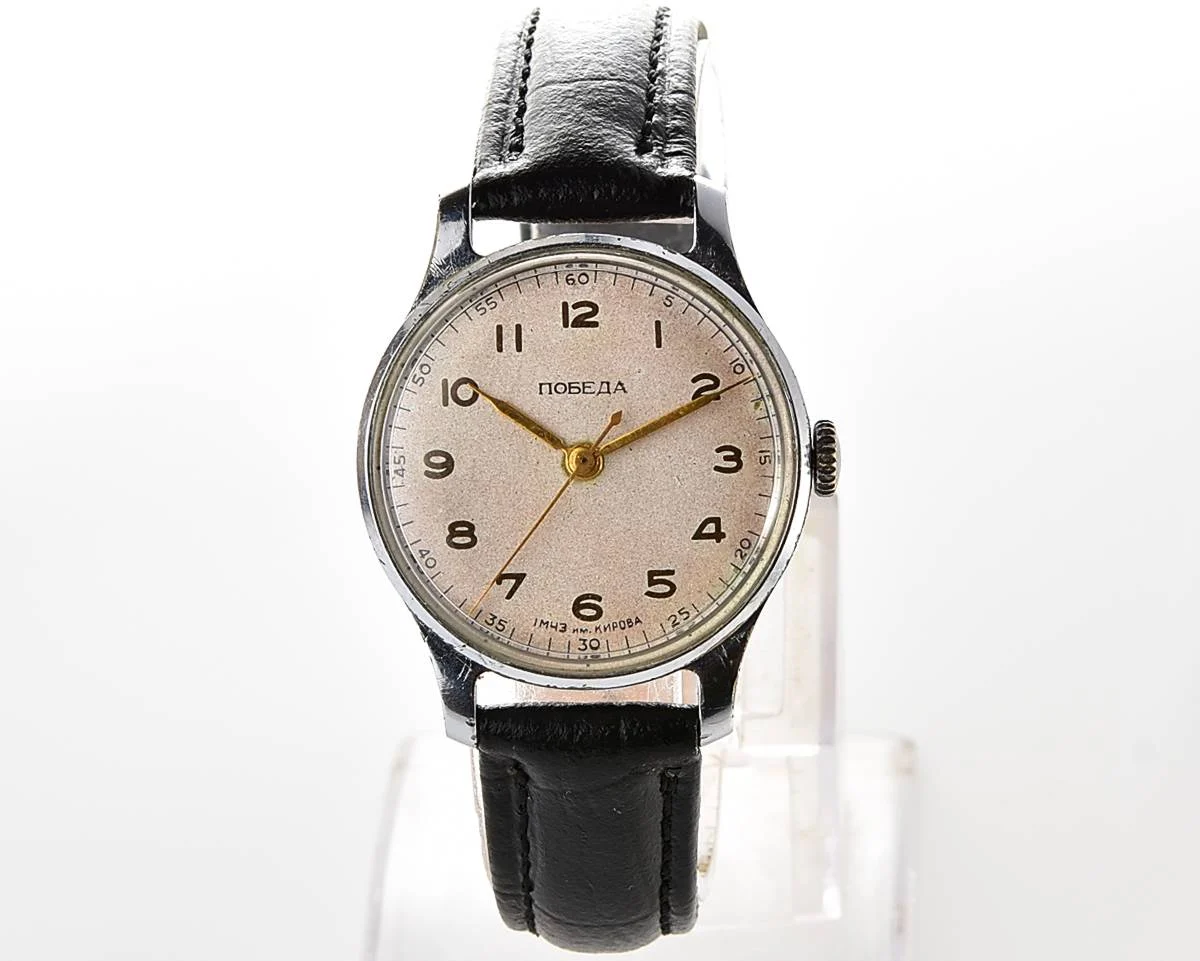 Vintage Soviet Pobeda watch with central second hand, 1MChZ, from the 1st quarter of 1957
