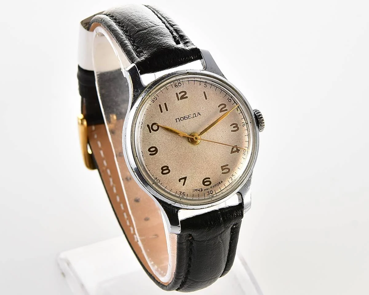 Vintage Soviet Pobeda watch with central second hand, 1MChZ, from the 1st quarter of 1957