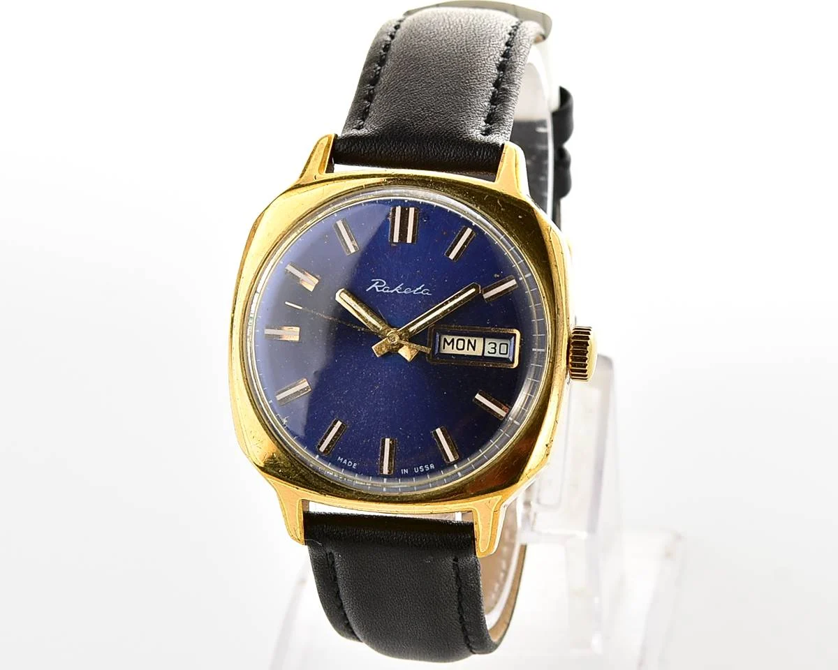 Soviet mechanical Raketa with automatic self winding movement