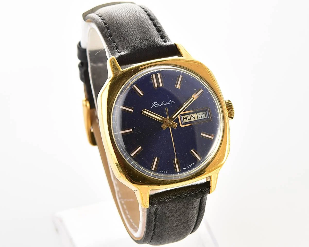 Soviet mechanical Raketa with automatic self winding movement