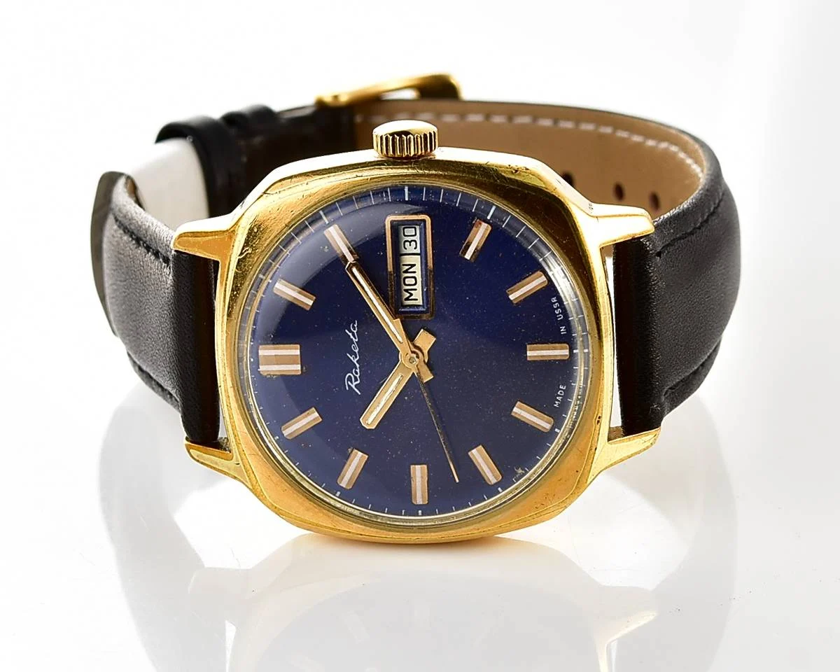 Soviet mechanical Raketa with automatic self winding movement