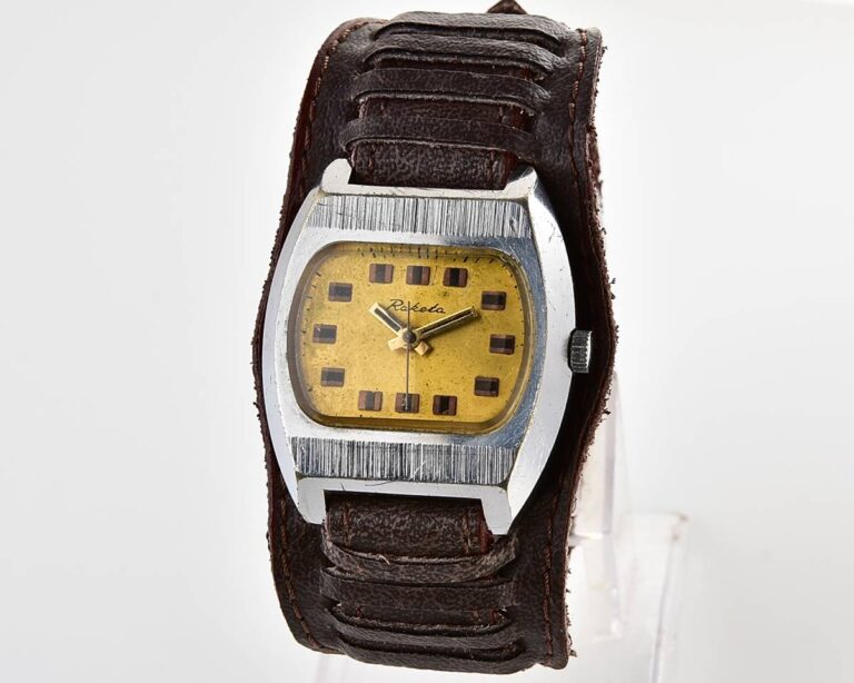 RAKETA vintage mechanical wrist watch
