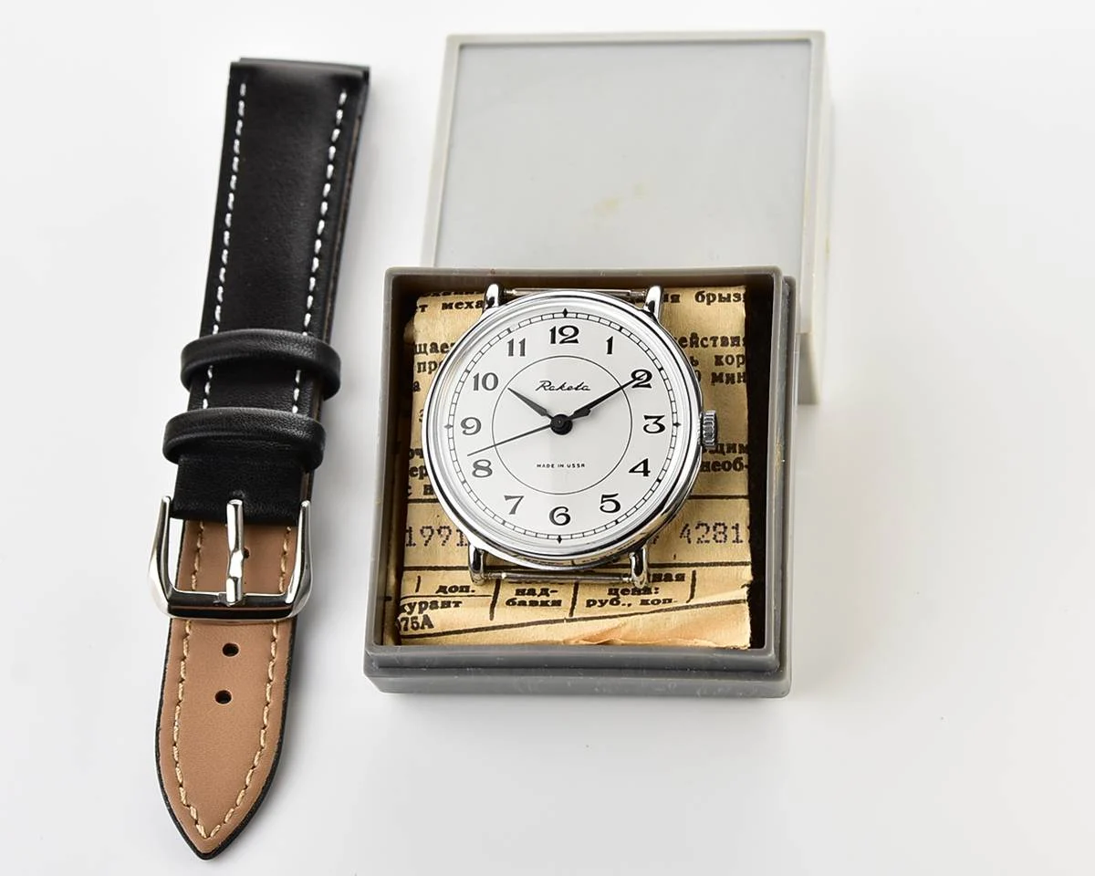 TIME CAPSULE: Vintage Soviet Raketa watch, New Old Stock (NOS)!