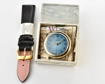 TIME CAPSULE: Vintage gold-plated Soviet Raketa watch, New Old Stock (NOS)!