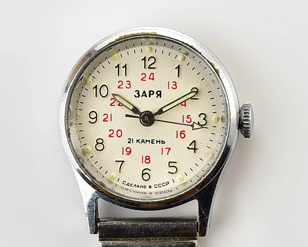 Zarya Soviet mechanical watch - medical, with pin